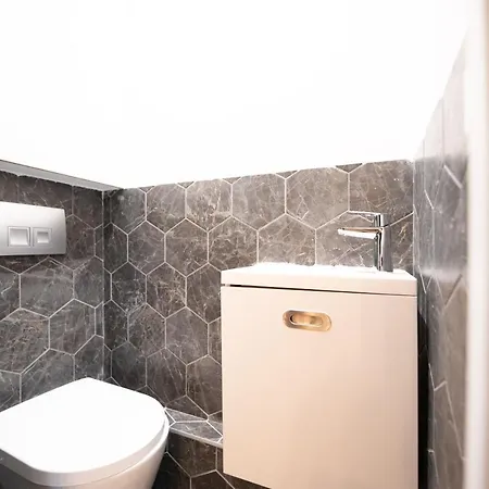 Aparthotel Dreamyflat - Heart Of Marais 2*